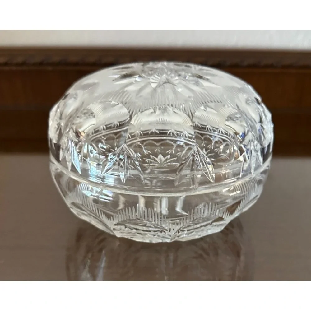 Vintage Cut Crystal Trinket Box Lidded Clear Glass Round Vanity Decor Dish 5x3.5